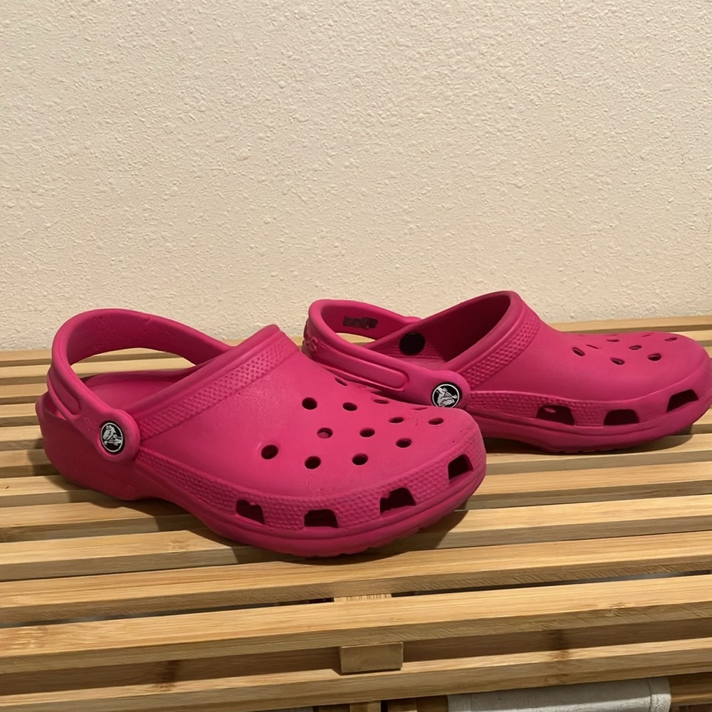 Pink Crocs Clogs - Picture 6 of 7